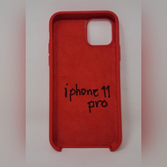 IPhone 11 Pro Case Official Apple Authenic Product Red - Picture 3 of 3